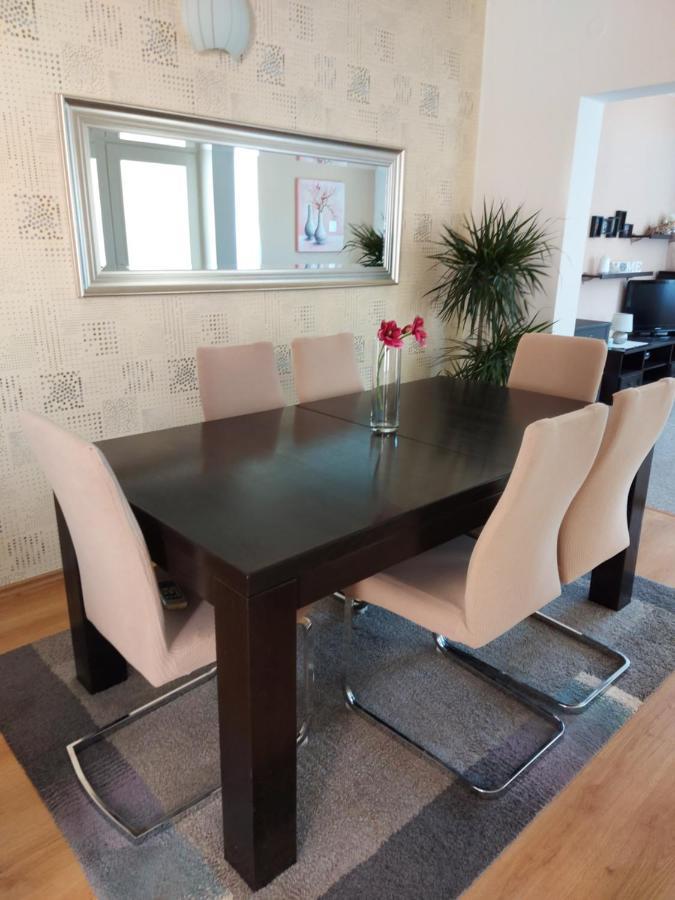 Apartmán Apartman Larisa Kampor Exteriér fotografie