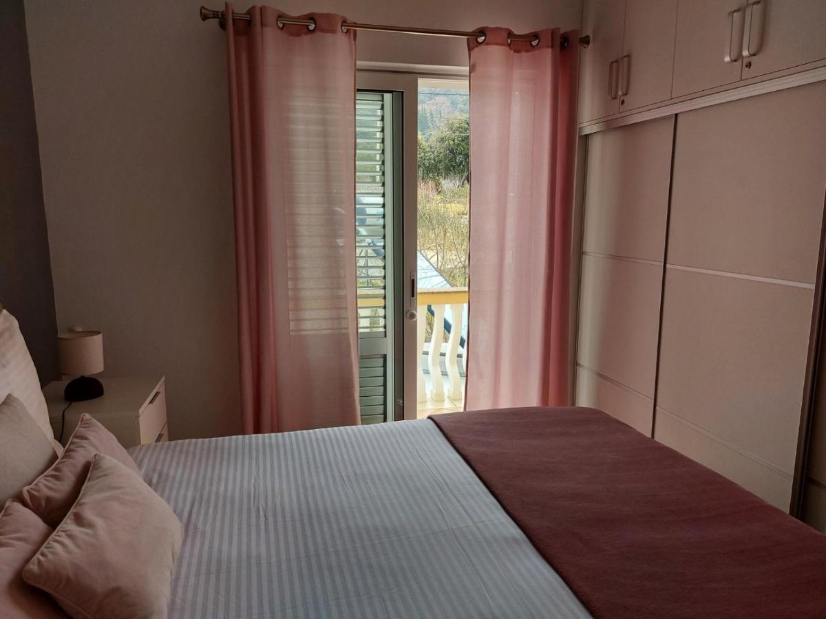 Apartmán Apartman Larisa Kampor Exteriér fotografie